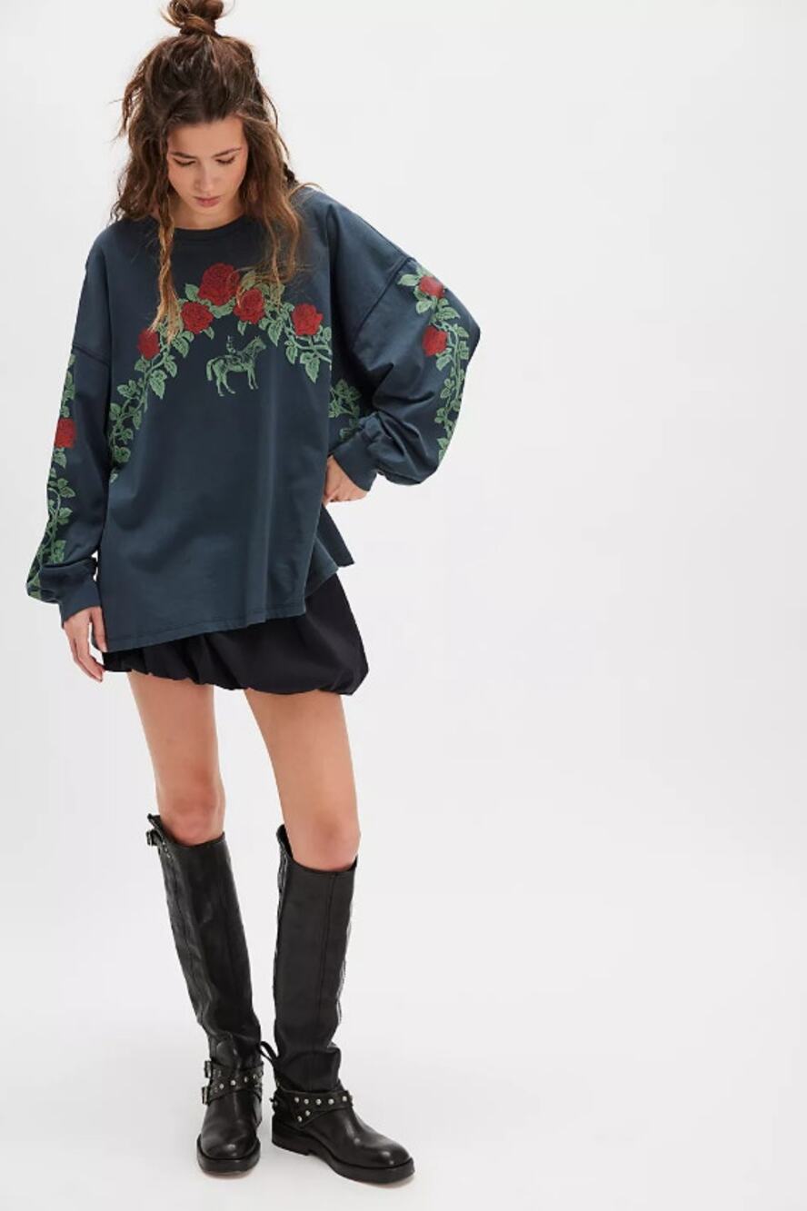 Daydreamer x Free People NWT One Size Horse Roses Oversized Long Sleeve Tee